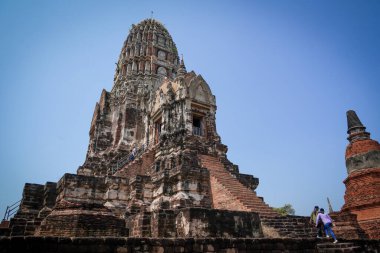 Tayland 'daki antik tapınağın atmosferi