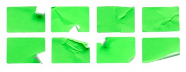 Beyaz arkaplanda izole edilmiş yeşil dikdörtgen kağıt etiket seti.