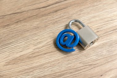 Dijital İletişim Güvenliği. Bugünün Çevrimiçi Peyzajında E- posta Güvenliğinin ve Mahremiyetin Önemi