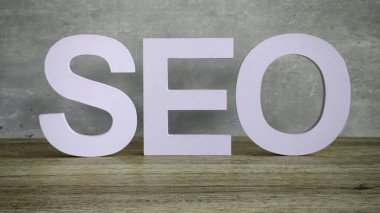 Tahta Masa Üzerine Büyük Beyaz 