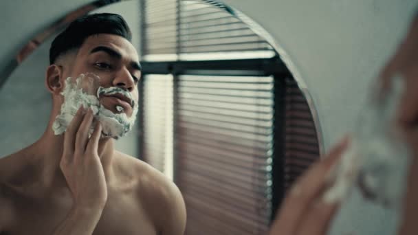 Hispanic Latina Indian Bearded Male Unshaven Bristle Millennial Man Smearing — Stock Video