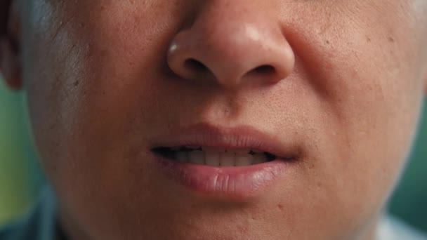 Extrem Närbild Man Ansikte Medelålders Asiatisk Etnisk Man Klient Affärsman — Stockvideo