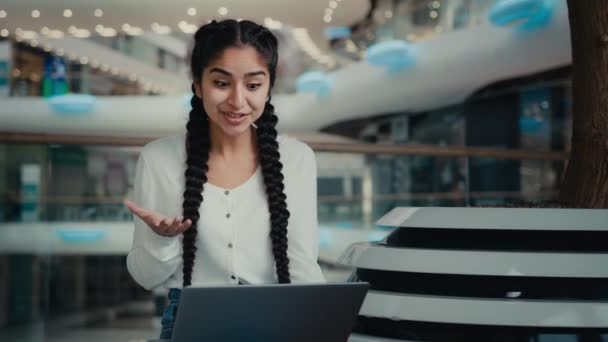 Emocionální Šťastný Mladý Arabský Dívka Středovýchodní Žena Klient Businesswoman Tisíciletý — Stock video