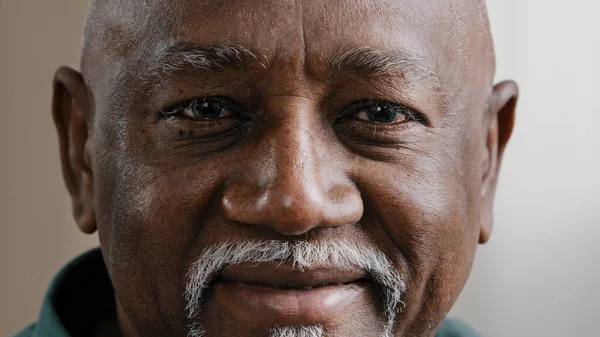 Close African American Male Face Wrinkles Gray Beard Cheerful Happy — Photo