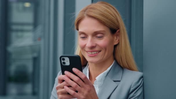 Close Happy Woman Looking Phone Screen Smiling Caucasian Businesswoman Checks — Vídeos de Stock