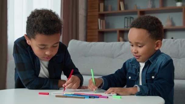 Two Ethnic African American Boys Kids Enjoy Hobby Art Home — ストック動画