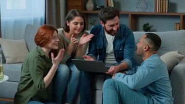 Çeşitli gruplar, çok ırklı arkadaşlar, takım arkadaşları, milenyum insanları, erkekler, bilgisayar projesinde çalışan kadınlar, iş konuşmaları, ortak fikirler, evdeki beyin fırtınaları.