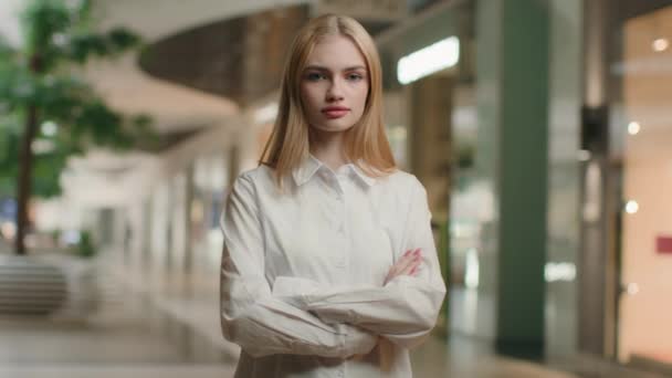 Silný Podnikatel Businesswoman Kavkazský 20S Žena Dívka Dáma Manažer Zákaznických — Stock video