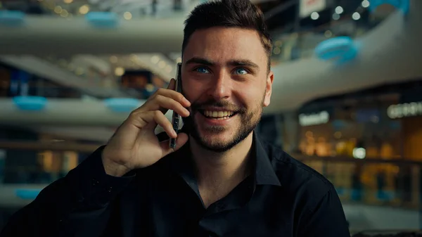 Glimlachende Ondernemer Kaukasische Spaanse Zakenman 30S Man Werkgever Baas Verkoper — Stockfoto