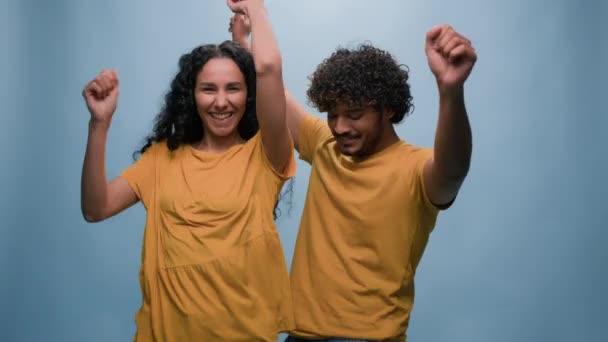 Funny Excited Happy Couple Hispanic Woman Latino Wife Girlfriend Dance — Stock Video
