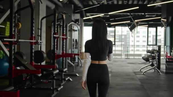 Achteraanzicht Onbekend Fit Sportvrouw Meisje Atletisch Slank Vrouw Personal Fitness — Stockvideo