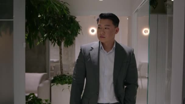Asijský Podnikatel Korejský Číňan Japonec Multietnický Muž Muž Profesionální Zaměstnavatel — Stock video