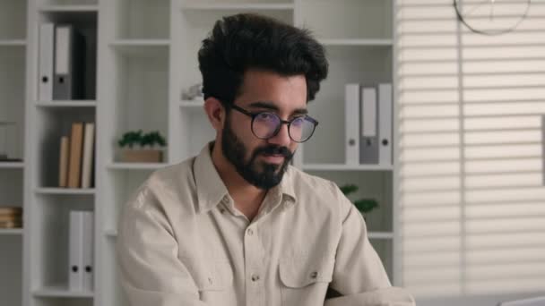 Arabian Indian Businessman Working Online Laptop Satisfied Male Employee Manager — Vídeo de Stock