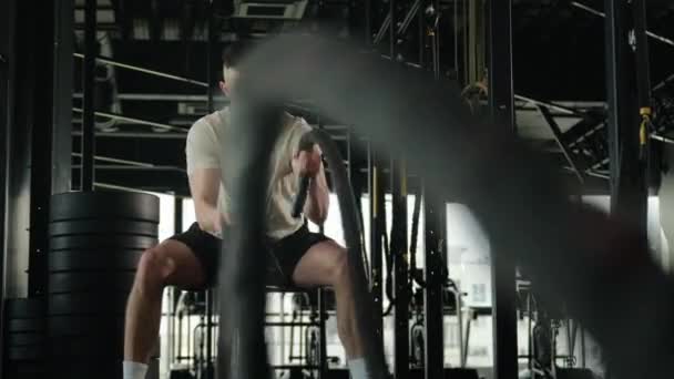 Active Man Training Battle Ropes Waves Gym Bodybuilding Muscle Strength — Vídeos de Stock