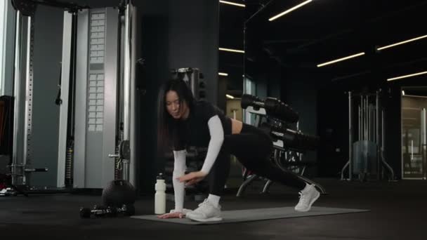 Spor Kulübünde Spor Spor Eğitimi Alan Sağlıklı Yaşam Tarzı Yoga — Stok video