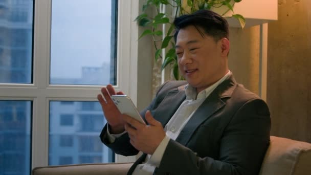 Asiático Multiétnico Hombre Chino Coreano Japonés Empresario Inversionista Feliz Sonriente — Vídeos de Stock