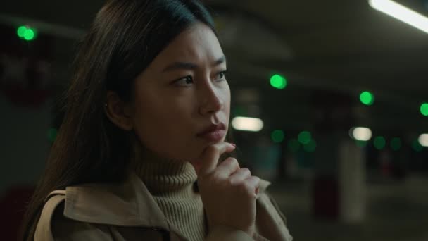 Asyalı Kadın Portresi Düşünceli Koreli Çinli Düşünceli Kadını Kadını — Stok video