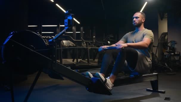 Stark Kraft American Latino Man Idrottare Passform Sport Kille Fitness — Stockvideo