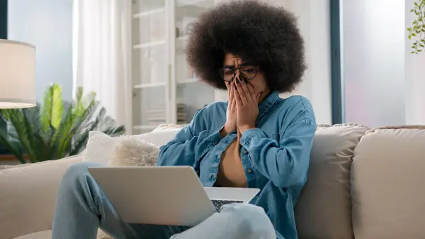 Chocado Afro Americano Mulher Negativa Emoção Triste Chateado Preocupado Ansioso — Fotografia de Stock