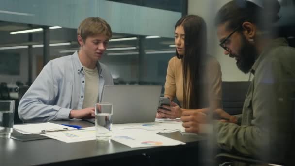 Groupe Employés Entreprise Partenaires Collègues Multi Ethnique Équipe Affaires Hommes — Video