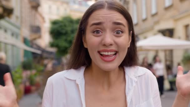 Close Portrait European Surprised Woman Open Mouth Shocked Caucasian Girl — Stock Video