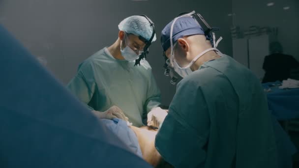 Ιατρική Ομάδα Άνδρες Γιατροί Χειρουργοί Γιατροί Επεξεργασία Βαριατρική Χειρουργική Επέμβαση — Αρχείο Βίντεο