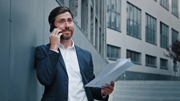 Homem Caucasiano Empresário Gerente Consultor Empresário Advogado Falando Telefone Móvel — Vídeo de Stock