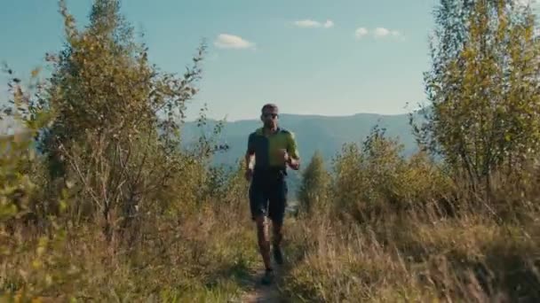 Focalisé Sportif Adulte Caucasien Homme Homme Gars Coureur Sprinter Jogging — Video