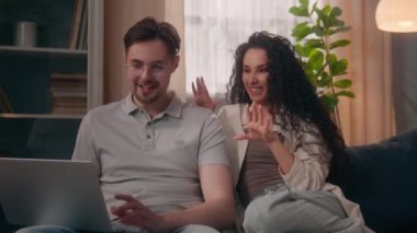 Kafkasyalı koca, erkek arkadaş, internetten alışveriş, tatmin olmamış eş, İspanyol sevgili, kadın, ev sahibi çiftin aile bütçesi sorunundan dizüstü bilgisayarını alıyor.