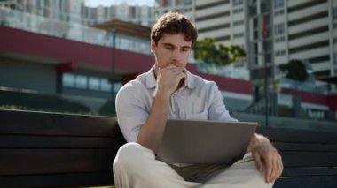 Kafkasyalı, düşünceli, laptopçu, serbest çalışan, iş adamı, iş adamı, şehir teknolojisi düşünceli, iş adamı, iş adamı, iş adamı, iş adamı, iş adamı, iş adamı, iş adamı, iş adamı, iş adamı, iş adamı, iş, iş, iş, iş, iş, iş, iş, iş ve iş...