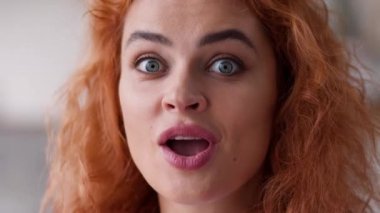 Evdeki portreyi kapatınca şok oldum. İnanılmaz bir tepki verdim. Şaşırdım. Mutlu kadın.