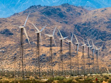 Rüzgar santrali. Yeşil enerji.