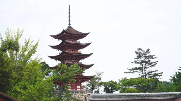Itsukushima Tapınak Kulesi Miyajima Adası, Hiroşima, Japonya