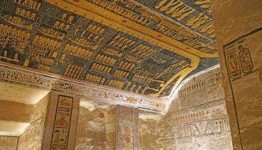 V. Ramses ve VI. Ramses 'in (KV9) Krallar Vadisi' ndeki mezarı. Mısır hiyeroglifleri, Luxor, Mısır detayları.