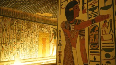 Kraliçe Nefertari 'nin Mezarı Queens Vadisi, Luxor' da. Mısır hiyeroglifleri.