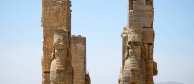 Lamassu, tüm ulusların giriş kapısını koruyor. Persepolis Harabeleri, Achaemenid İmparatorluğunun Başkenti, Şiraz, İran.