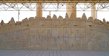 Pers askerlerinin Bas-Yardım 'ı. Persepolis, Şiraz, İran harabeleri.