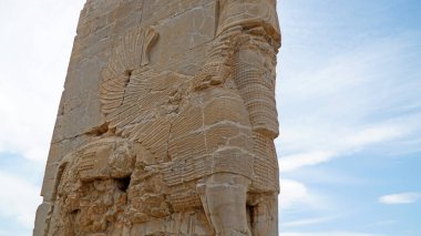 Lamassu, tüm ulusların giriş kapısını koruyor. Persepolis Harabeleri, Achaemenid İmparatorluğunun Başkenti, Şiraz, İran.