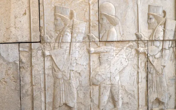 Pers askerlerinin Bas-Yardım 'ı. Persepolis, Şiraz, İran harabeleri.