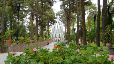 Omar Hayyam 'ın Nishapur' daki mozolesi. İran Şair ve Filozof Mezarı, Mashhad, İran.