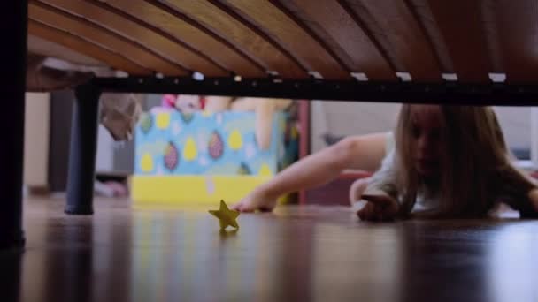 Toy Bed Little Girl Take Her Toy Bed Room High — Stock Video