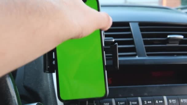 Mobile Phone Car Air Vent Blank Green Screen Mock Smart — Stok Video