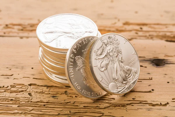 Silver Money Table — Stock Photo, Image