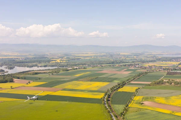 Luftaufnahme Der Erntefelder Und Flugzeuge Der Nähe Der Stadt Neiße — Stockfoto