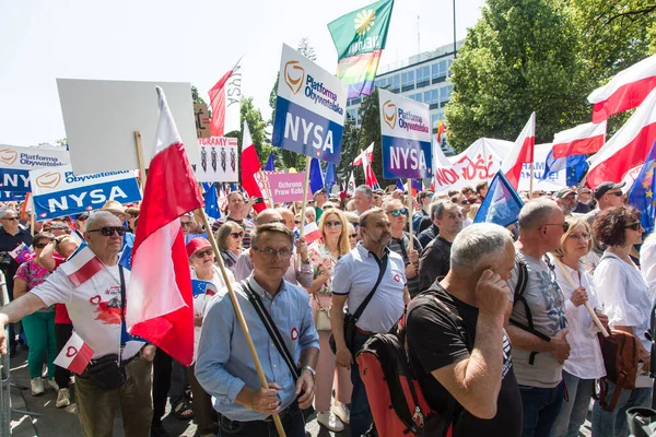 波兰华沙 2023年6月4日抗议政府的示威者示威 — 图库照片