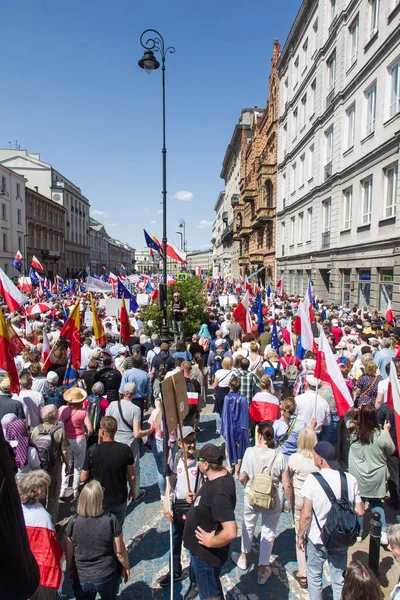 Warszawa Polen Juni 2023 Demonstration Demonstranter Mot Regeringen Royaltyfria Stockfoton