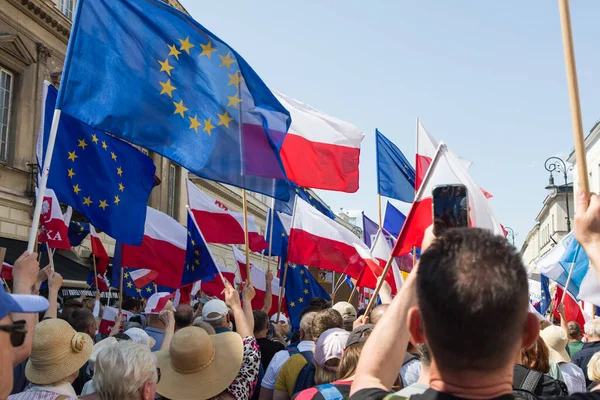 Warszawa Polen Juni 2023 Demonstration Demonstranter Mot Regeringen Stockbild