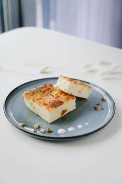 Hassas tatlı süzme peynir güveci