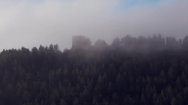 Vista Aérea Niebla Que Oculta Castillo Sesimbra Setúbal Portugal — Vídeo de stock