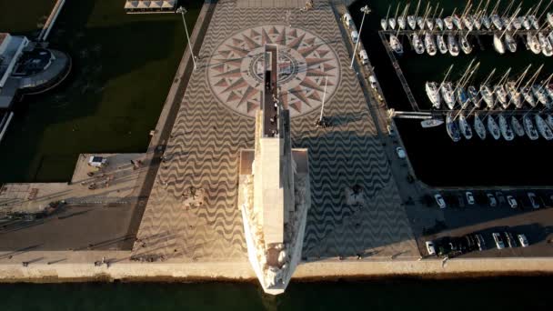 Λισαβόνα Πορτογαλία Νοεμβρίου 2022 Εναέρια Κατάρρευση Του Ιστορικού Μνημείου Ορόσημο — Αρχείο Βίντεο